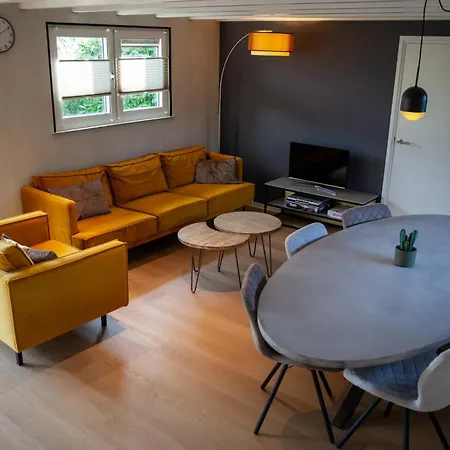 De Tuinfluiter 7 Apartmán *