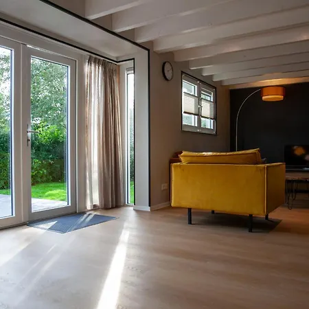 De Tuinfluiter 7 Apartman *